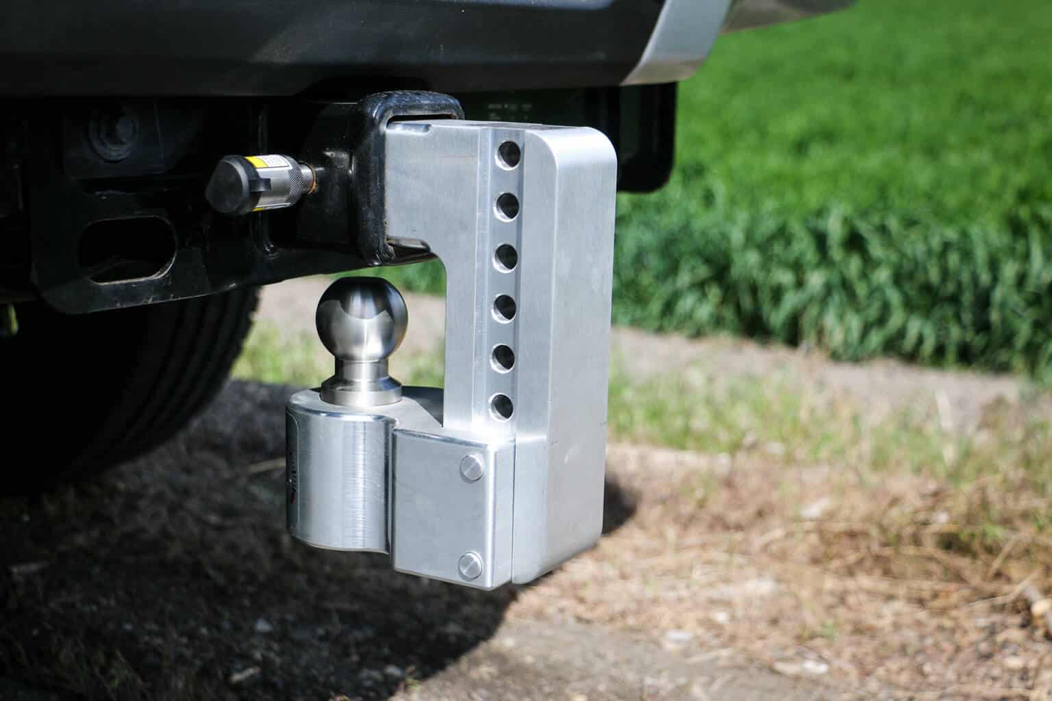 Factory Seconds Aluminum Weigh Safe Adjustable Hitch Version One